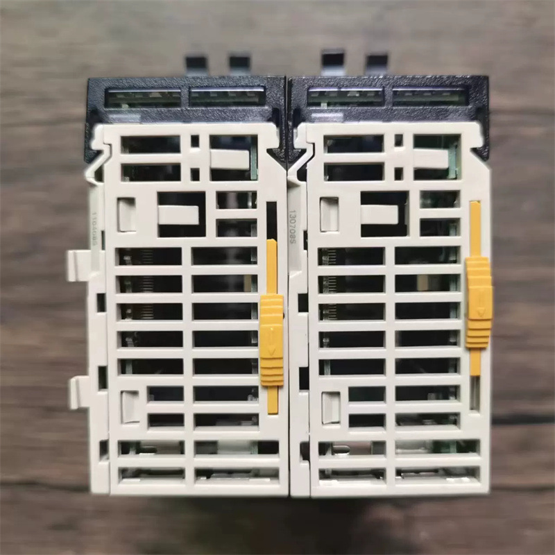 OMRON欧姆龙PLC  CJ1W-MD232  原装全新正品  议价