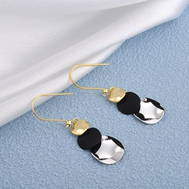 耳钉;耳扣;耳环