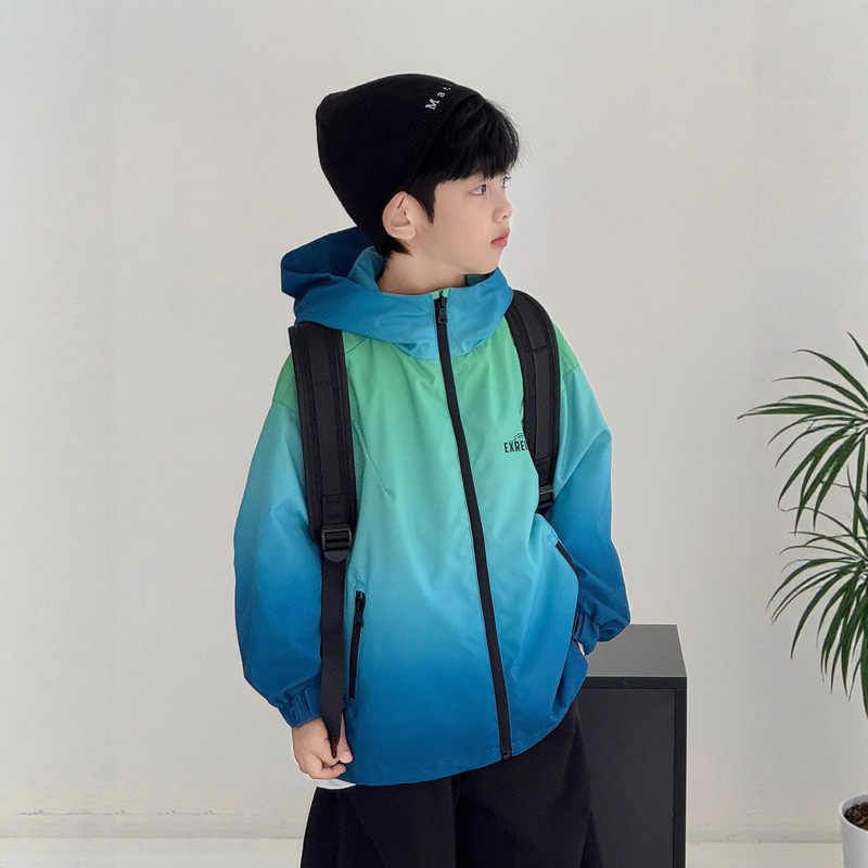 Boys' Autumn Jacket 2025 New Autumn and Spring Jacket for Older Children, Boys' Trench Coat Trendy and Cool