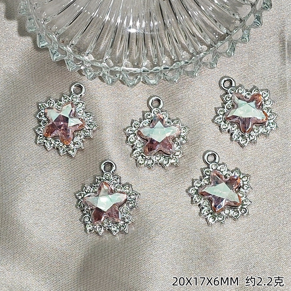 Exquisitos accesorios de joyería colgante de diamante de alta protección ultravioleta al por mayor collar DIY artesanal colgante de materiales de ropa de pulsera