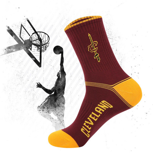 Basketball socks men's mid-calf autumn and winter new star sweat-absorbent and comfortable ins sports socks team cotton socks one piece drop shipping