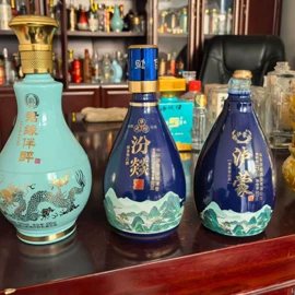 其他酒水包装;玻璃瓶;金属盖