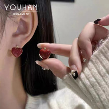 韩国东大门气质耳环女小众设计感红色桃心耳饰品个性网红爱心耳扣