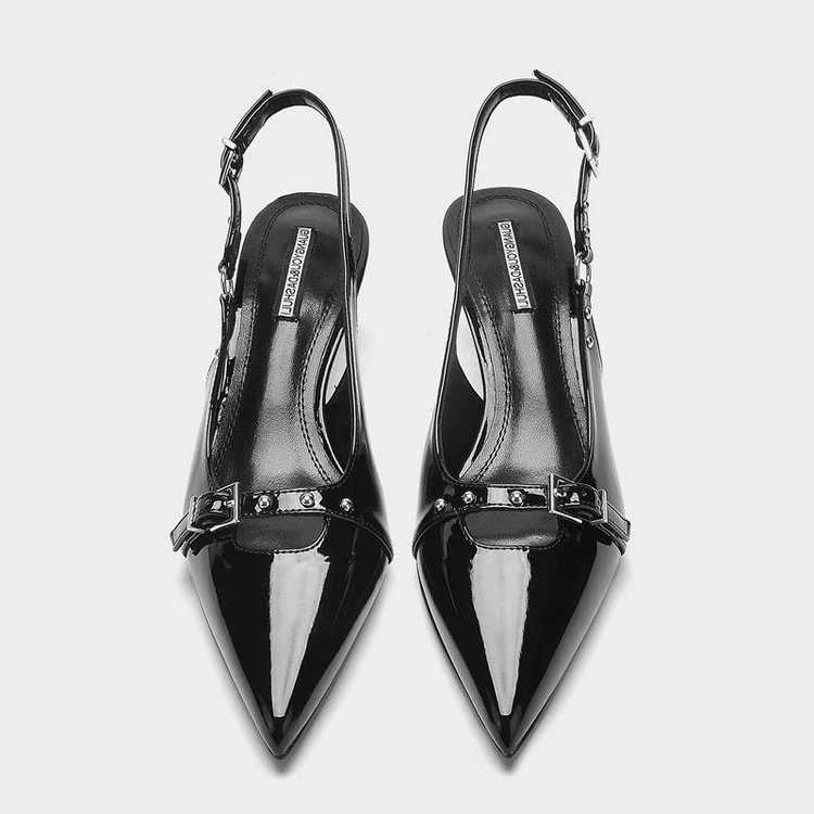 Британские ветры Баотоу сандалии женские летние новые черные заостренные котенки каблуки