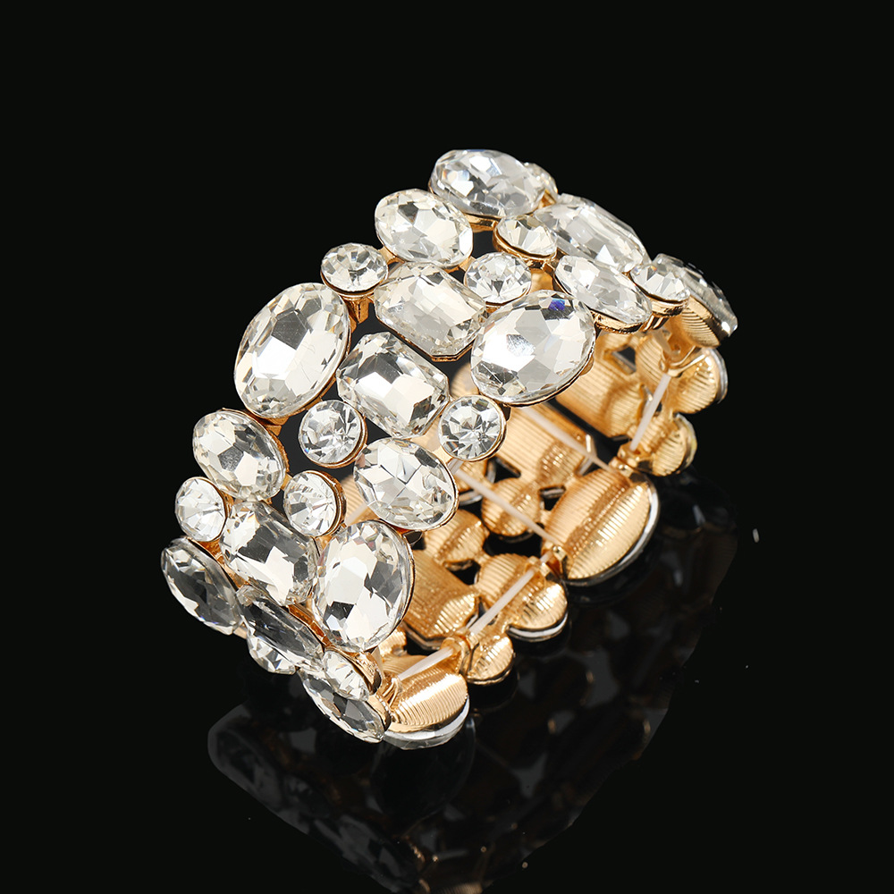 Daily Occasion Alloy Material Simple Style Oval Rhinestones Alloy Wholesale Bracelets