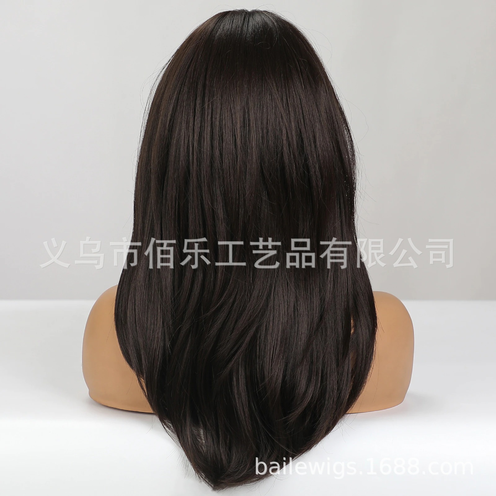 Capas marrones sensación de peluca de cabello de mujer cubierta de cabello recto de ocho caracteres frisa larga fábrica de cabello recto al por mayor pelucas