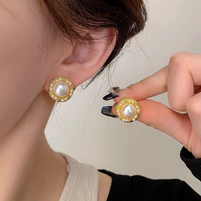 Заушные серьги из жемчуга, мушковая бусинка, серьги без прокола, французский стиль, легкая роскошь, стиль высокого качества