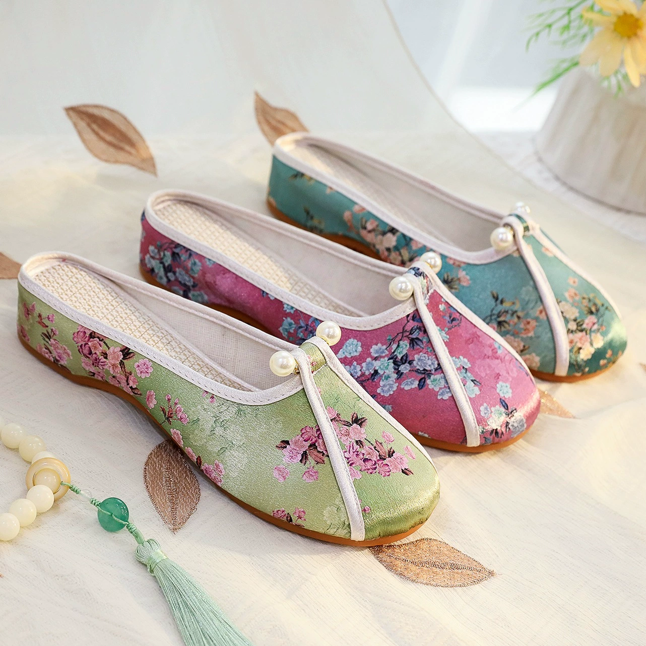 [Прекрасный цвет] 2025 китайская обувь Cheongsam на низком каблуке новый дизайн с круглой головкой