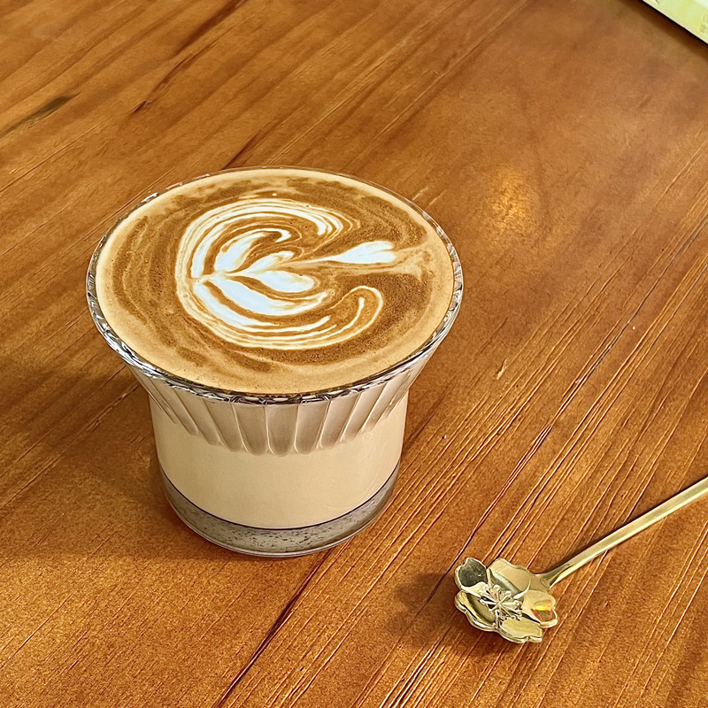 Tazas de café latte de alto valor transparente de hielo americano tazas de vidrio de flores sucias