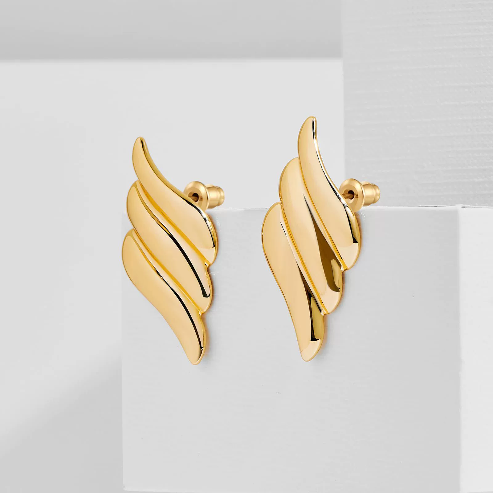 Европейские и американские персонализированные нишевые модные винтажные минималистские серьги женские 18k золотые крылья ангела из нержавеющей стали серьги украшения