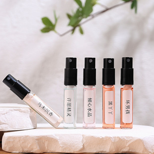 ��Ƭ��ˮ3ml�־����㵭�㻨����㶶��������ŮʿQ��С��ˮ���l��