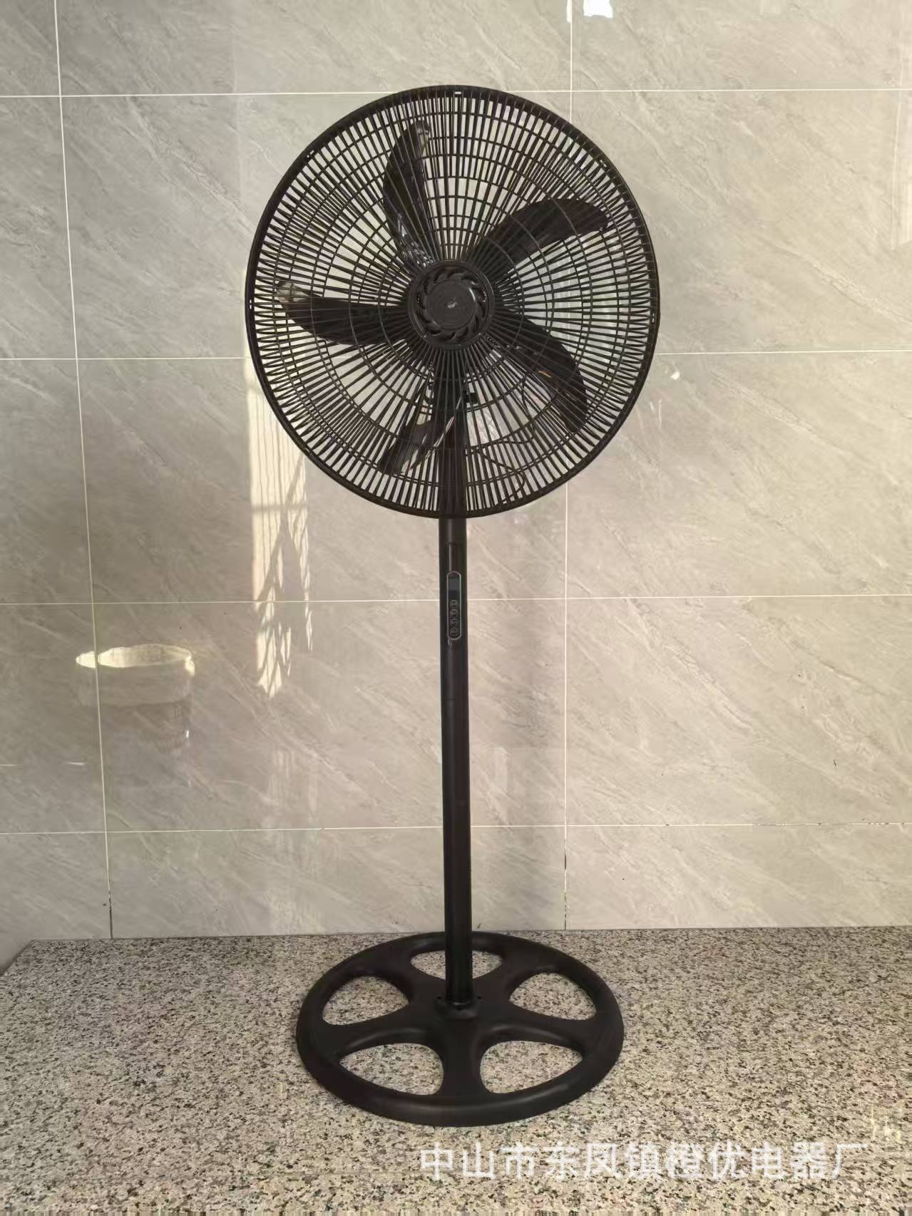 Exportación transfronteriza de ventilador eléctrico de 18 pulgadas ventilador de piso doméstico ventilador eléctrico de cabeza grande ventilador mayorista ventilador de mesa