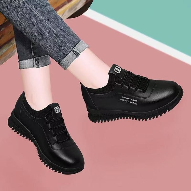 品牌断码新款圆头皮鞋百搭软底妈妈鞋春季女鞋子时尚运动休闲鞋