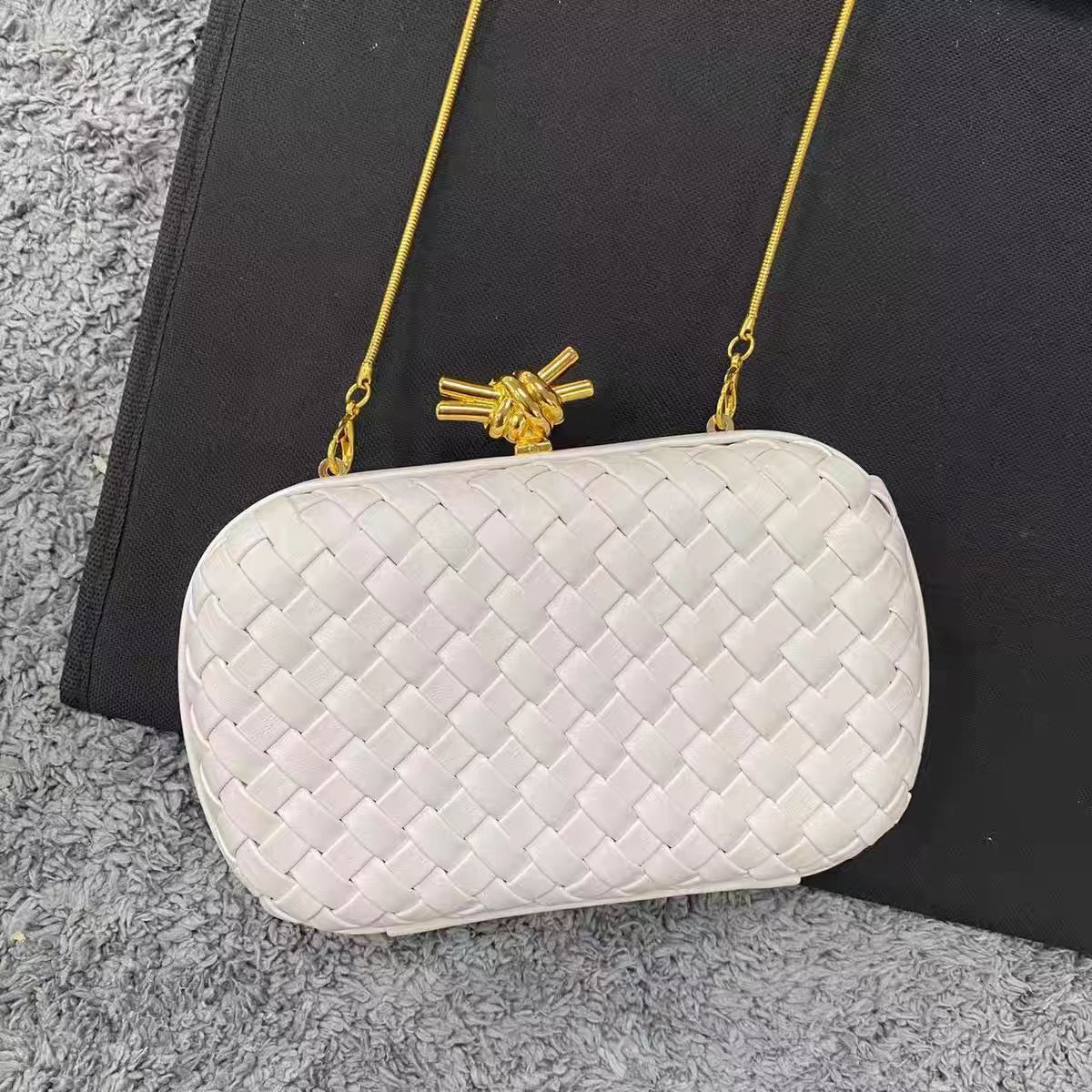 2026 New Women's Woven Clutch Bag, Versatile Fashion Party Handbag, Single Shoulder Evening Bag With Chain Strap - Thumbnail 2