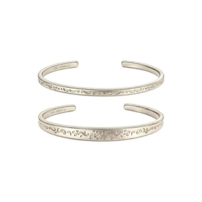 Three Horizontal Lines Jewelry's Same Style Light Titanium Iris Flower Engraved Bracelet, Exquisite Vintage Bracelet, Light Luxury Designer Style, Niche Three Horizontal Lines Jewelry's Same Style Light Titanium Iris Flower Engraved Bracelet, Exquisite Vintage Bracelet, Light Luxury Designer Style, Niche