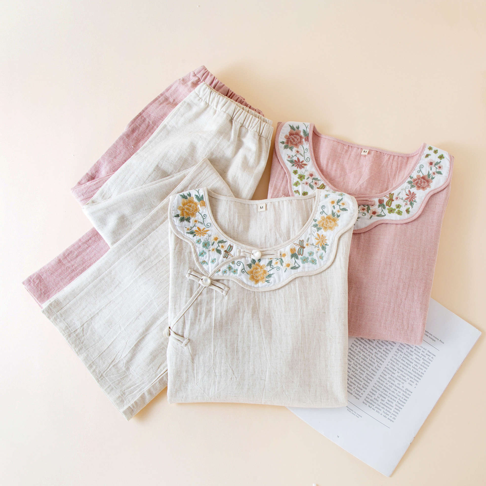 New Chinese Style Embroidered Cotton and Linen Pajamas for Women Spring and Autum Linen Long-Sleeved Pants Suit Chinese Style Home Wear Casual and Loose