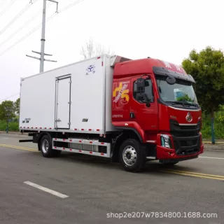柳汽乘龙6.8米冷藏车多少钱 水果蔬菜鲜肉保温车 冷链物流运输车
