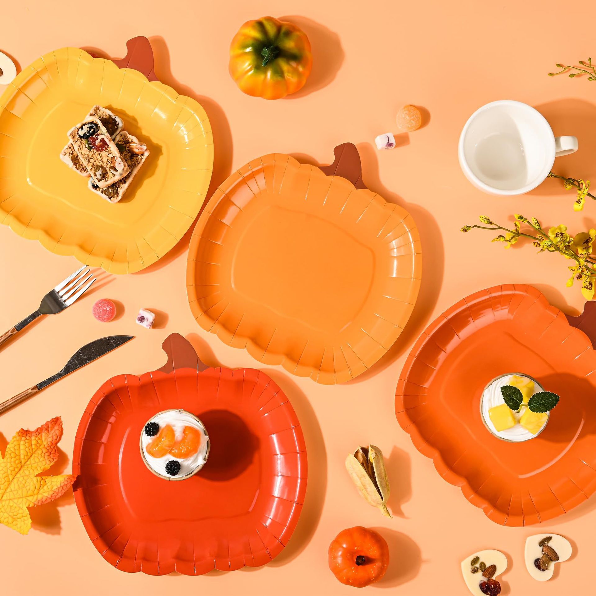 Nuevos productos transfronterizos Suministros para fiestas de Halloween Juego de vajilla desechable Decoración de mesa de fiesta Platos de papel desechables