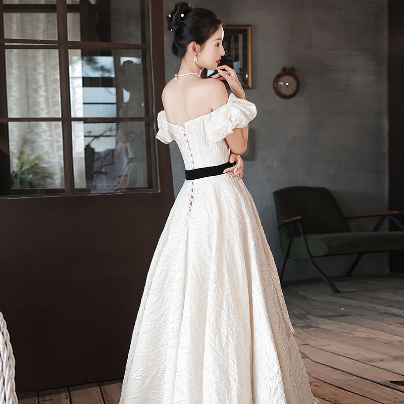 Vestido de noche de satén blanco, estilo francés transfronterizo, estilo princesa, novedad de otoño y verano 2026