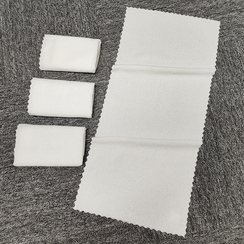 超細纖維經編白毛巾批發酒店賓館洗浴中心壓花白毛巾切邊logo定製