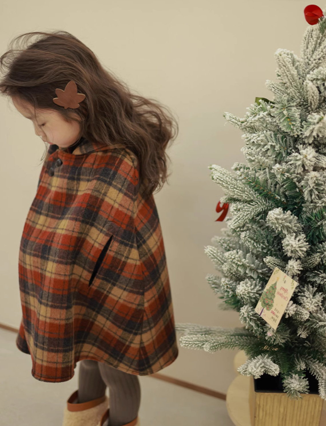 Kinderkleidung Mädchen Herbst und Winter neue Kinder spitzer Hut karierter Baumwollclip dicker Wollmantelumhang_voghion.com