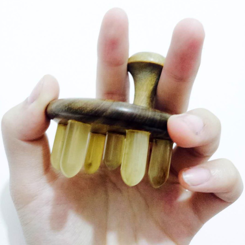 Sandalwood Massage Comb for Women's Head, Scalp Meridian Comb Massager for Unblocking Meridians, Scraping, Preventing Hair Loss, Natural Hair Care Comb