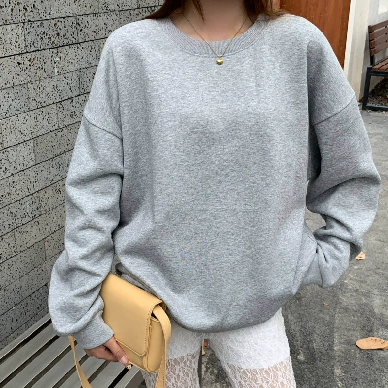 Реальная стрельба 2025 новая свободная сплошная повседневная свитера простой базовый топ с длинными рукавами