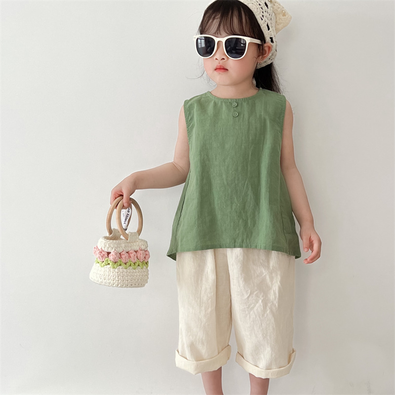 Summer 2024 New Children's Backless Blouse with A-line Hem, Korean Style, Cotton-Linen Material, Sleeveless Top for Girls