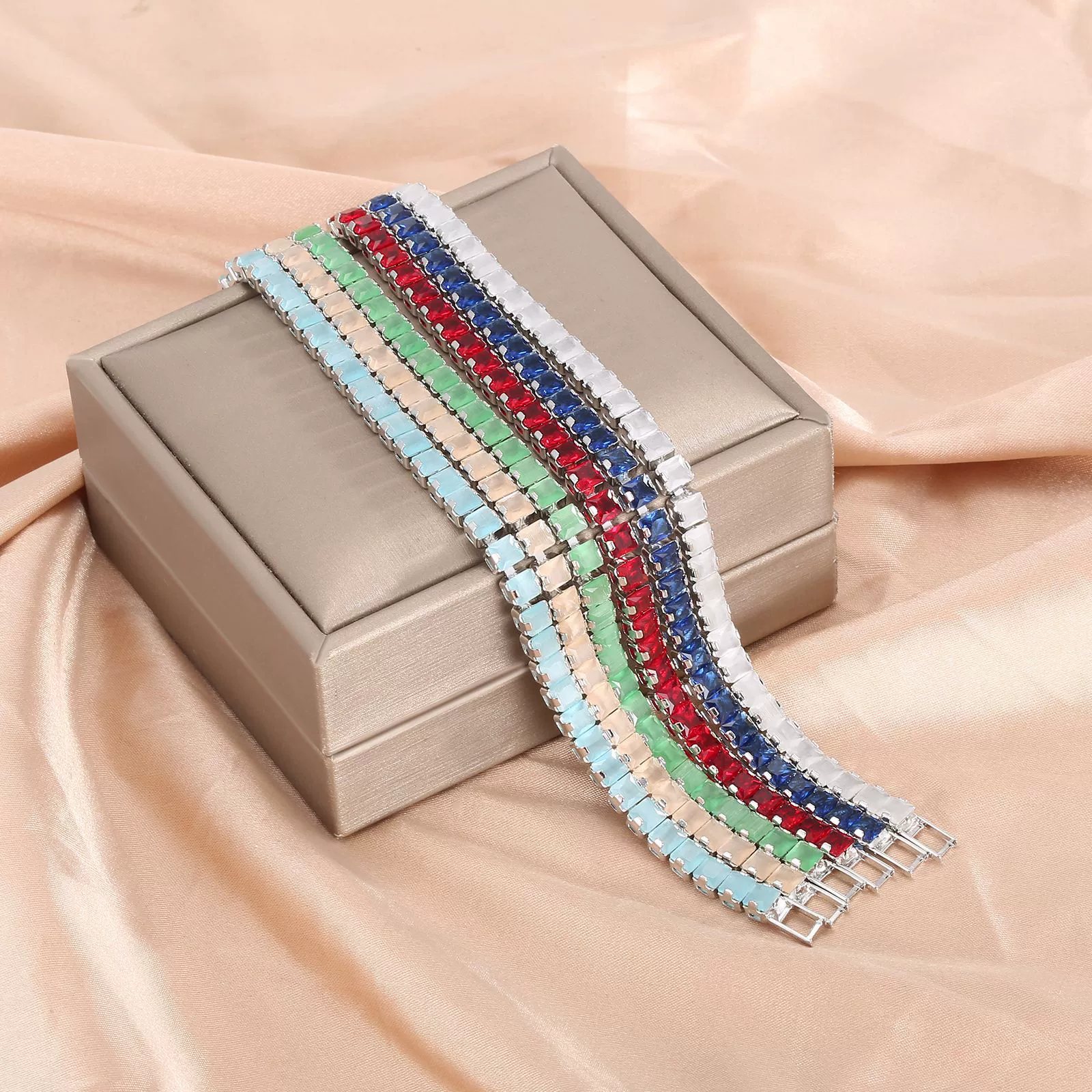 TEMU Amazon SHEIN cross-border European and American hot-selling light luxury exquisite square zircon claw chain live broadcast model wholesale