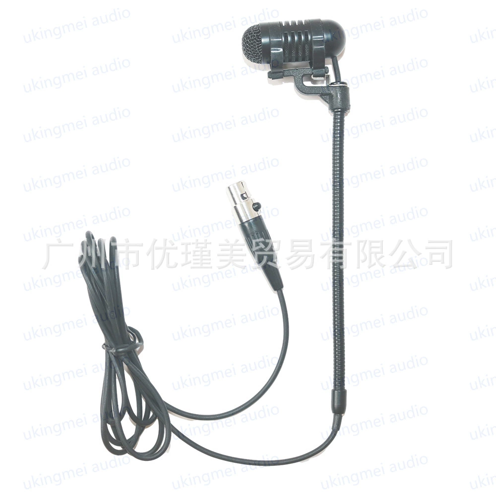 Сакс медный духовые инструменты микрофон группа играет на скрипке электрогитаре пианино в прямом эфире конденсаторный микрофон