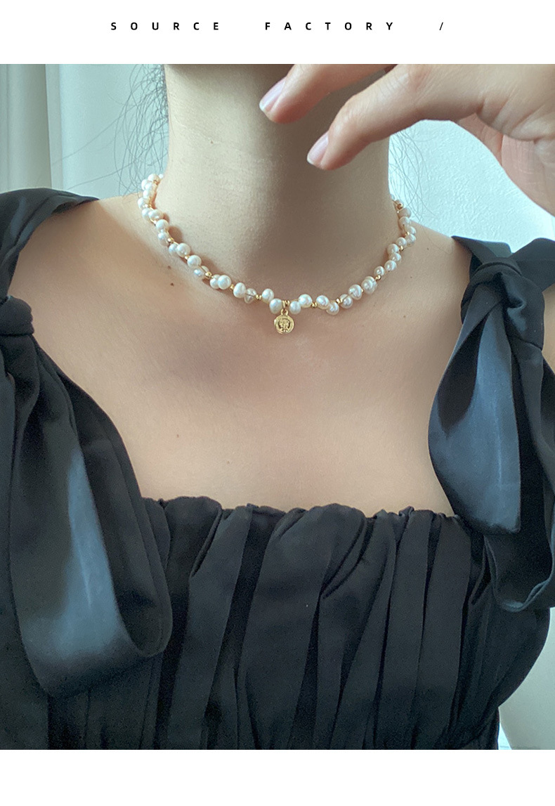 Fashion Portrait Pearl Beaded Pendant Necklace 1 Piece