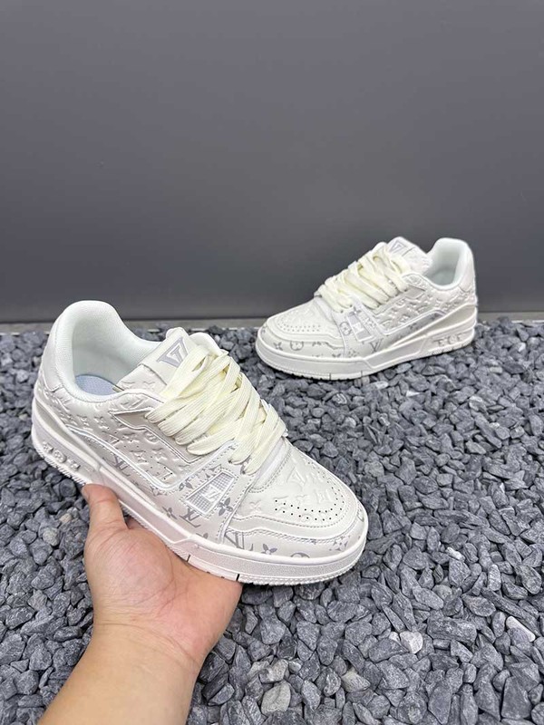 Summer Men's Shoes New Casual Shoes Lightweight Large Size Sports Shoes Men's Versatile Soft Sole Trendy Breathable Sneakers