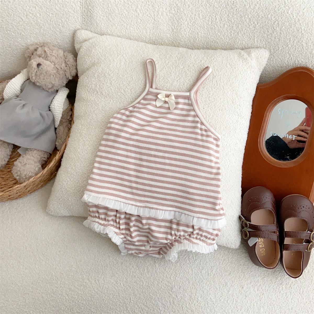 Ropa para niños Youhe estilo de verano ligero estilo occidental pijamas para bebés a rayas hondas traje de servicio a domicilio ropa de piel de protección solar