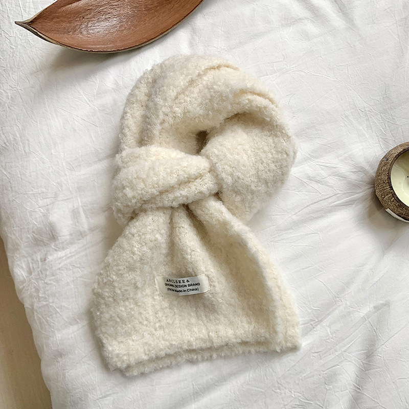 Bufandas de punto para mujeres invierno 2025 nuevo color sólido multifacé caliente imitación de cashmere suave glutinosa bufandas al por mayor