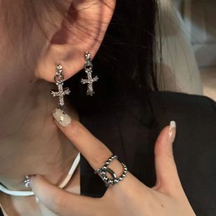 S925�y��ʯʮ�ּܶ��Ů���hС���OӋ�߼��ж��С�ɾ���Ů���