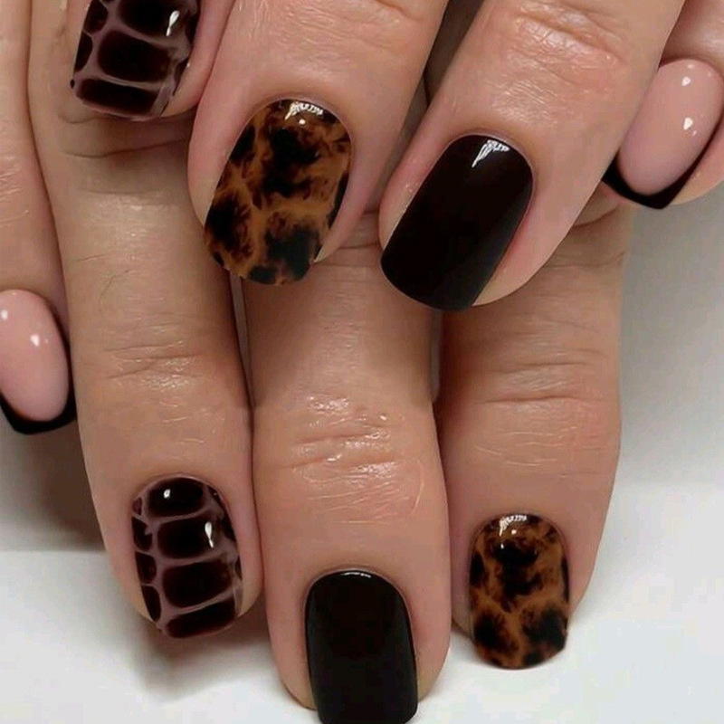 Lefan Manicure Autumn/Winter Vintage Pattern Short False Nails Square Round Amber Tortoiseshell Crocodile Pattern Foreign Trade French Style Wearable Nails Lefan Manicure Autumn/Winter Vintage Pattern Short False Nails Square Round Amber Tortoiseshell Crocodile Pattern Foreign Trade French Style Wearable Nails