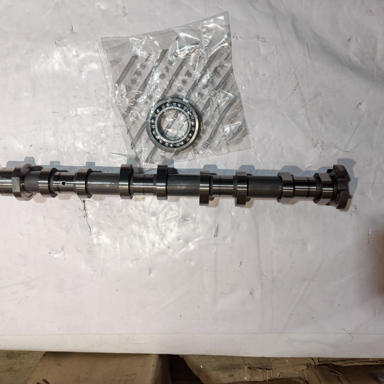 Camshaft Eccentric Shaft Compatible with New Wrangler Grand Commander Cherokee 2.0 68467437A