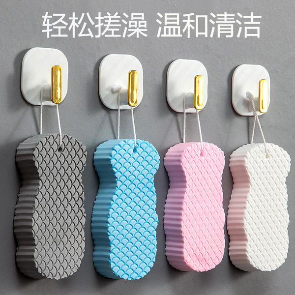 Three dimensional bath sponge for bathing