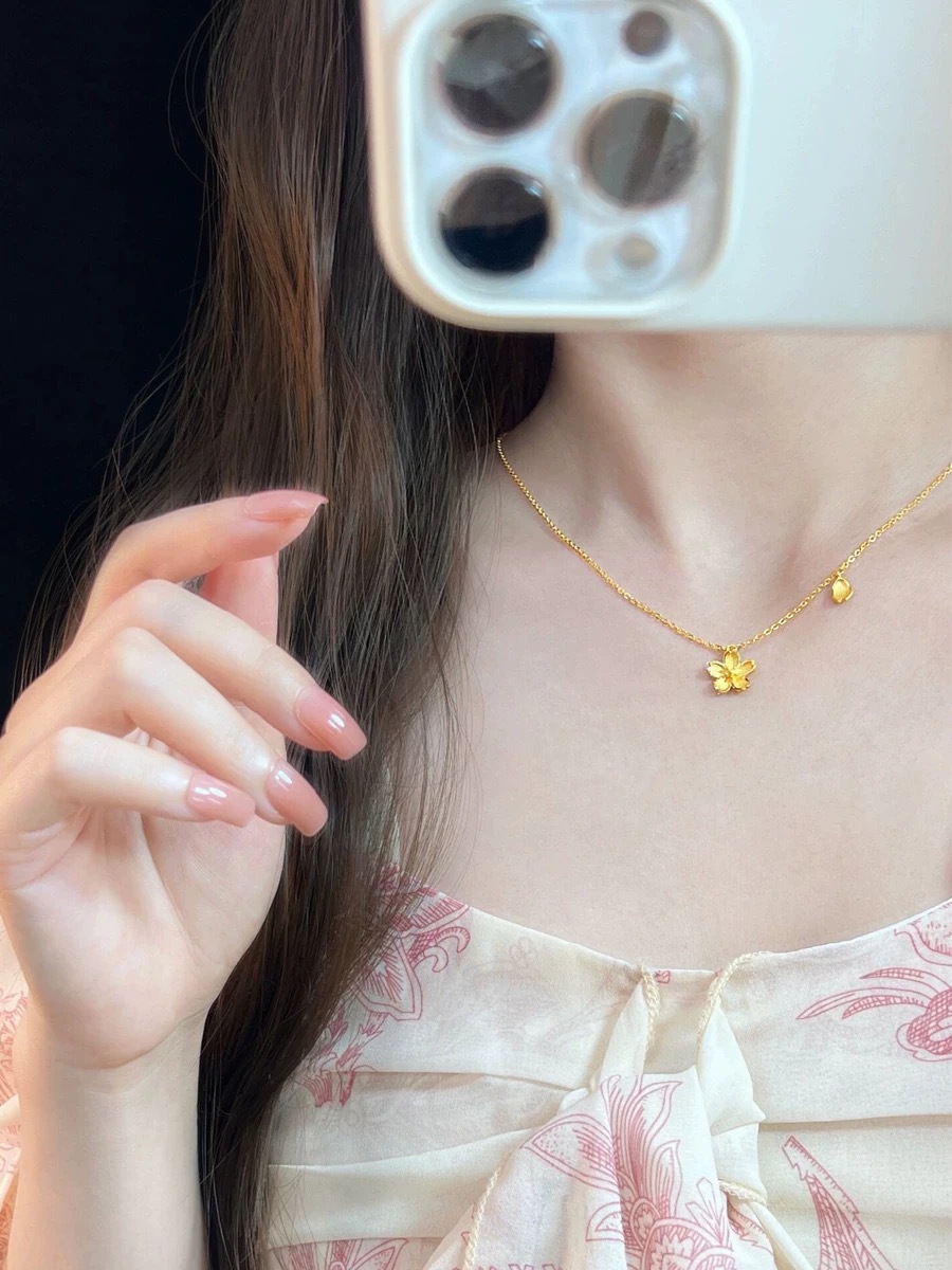 Little Red Riding Book Same Style Cherry Blossom Necklace Live Fashion Simple Elegant One Set Chain Sand Gold Flower Clavicle Chain_voghion.com