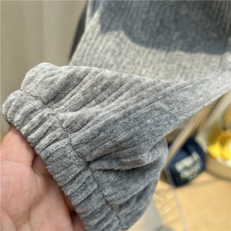 2024 Korean Autumn Children's Solid Color Light Core Plush for Boys and Girls Loose Feet Tights, Long Pants, Sports_voghion.com