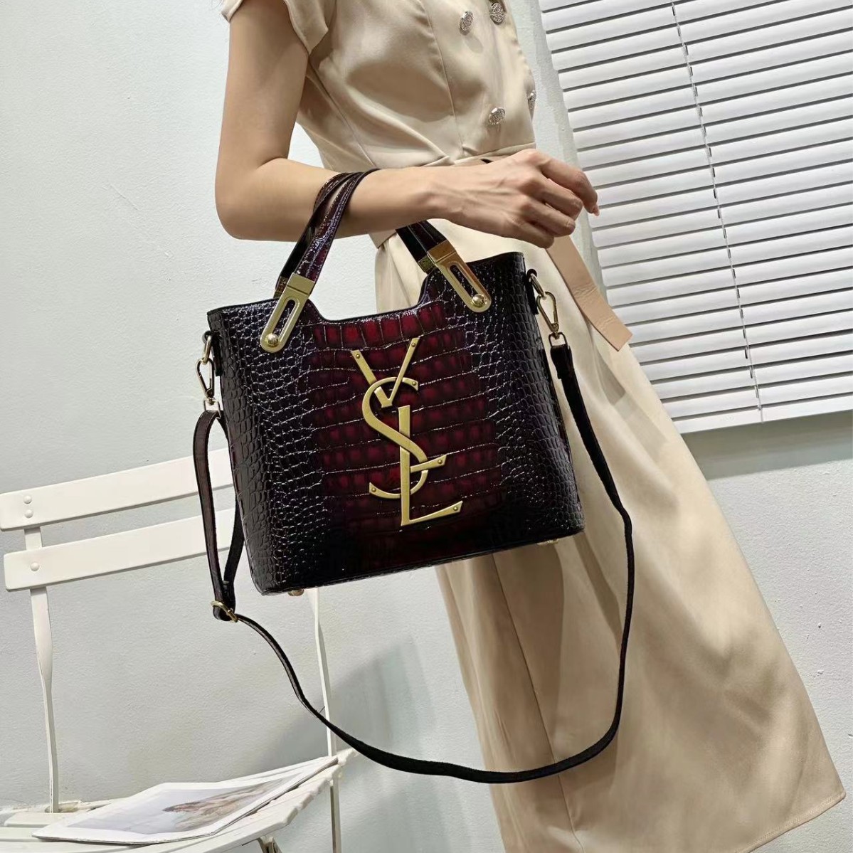 2025 nueva bolsa de gran capacidad marca de bolsos de madres de mediana edad bolsos de cuero atmósfera bolsos de hombro de mujer bolsos de mano