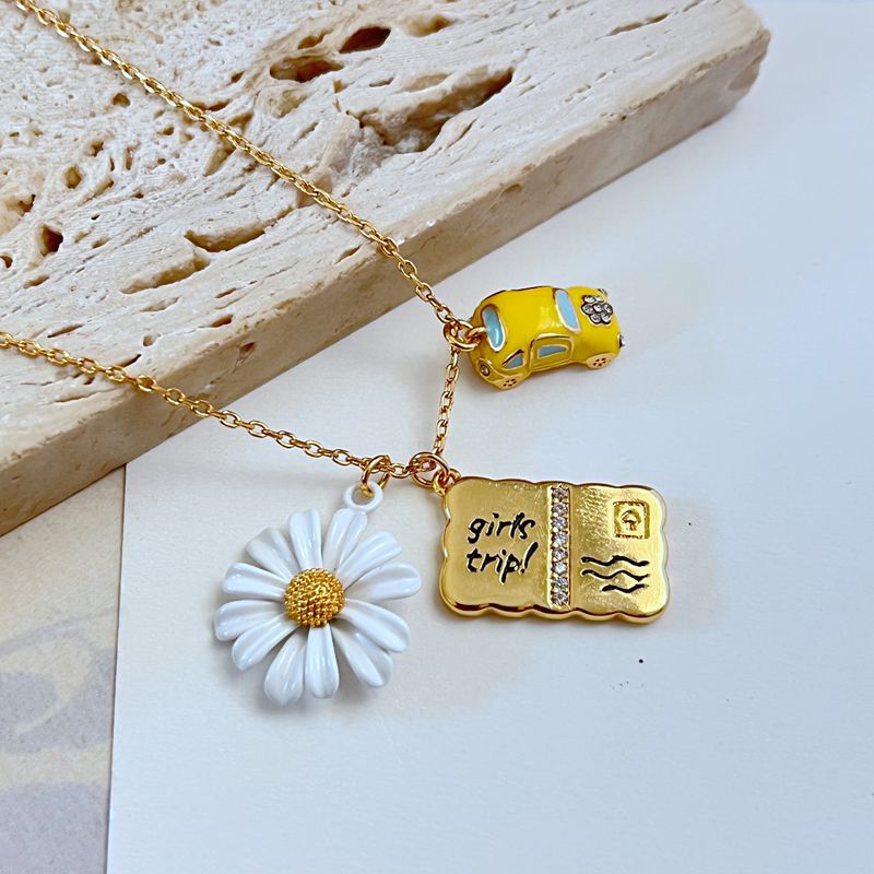 新款时尚轻奢小雏菊黄色珐琅釉小汽车 镶钻明星片多坠金属项链