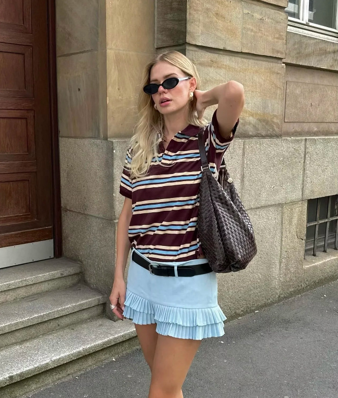 Damen T-shirt Mit Streifen Und Low Waist Shorts Set_voghion.com