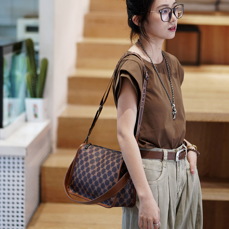 Borsa a tracolla grande e versatile da donna alla moda, modello 2025, con tracolla singola, all'ingrosso_voghion.com