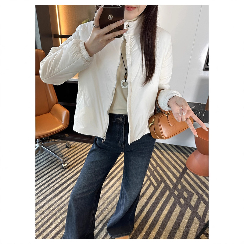 Three-Proof Puff Cotton! ~ Ultra-Light Cloud-Like One-Piece Stand-Up Collar Cotton Jacket for Women, Autumn and Winter Warm Short Cotton Jacket Three-Proof Puff Cotton! ~ Ultra-Light Cloud-Like One-Piece Stand-Up Collar Cotton Jacket for Women, Autumn and Winter Warm Short Cotton Jacket