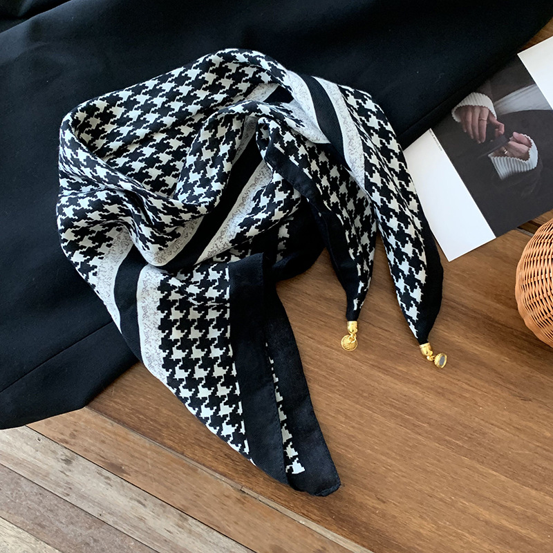 Bufanda de seda para mujer, bufanda cuadrada, estilo de primavera y verano de alta calidad, bufanda de cuello, bufanda magnética de moda, bufanda de todo fósforo, chal al por mayor