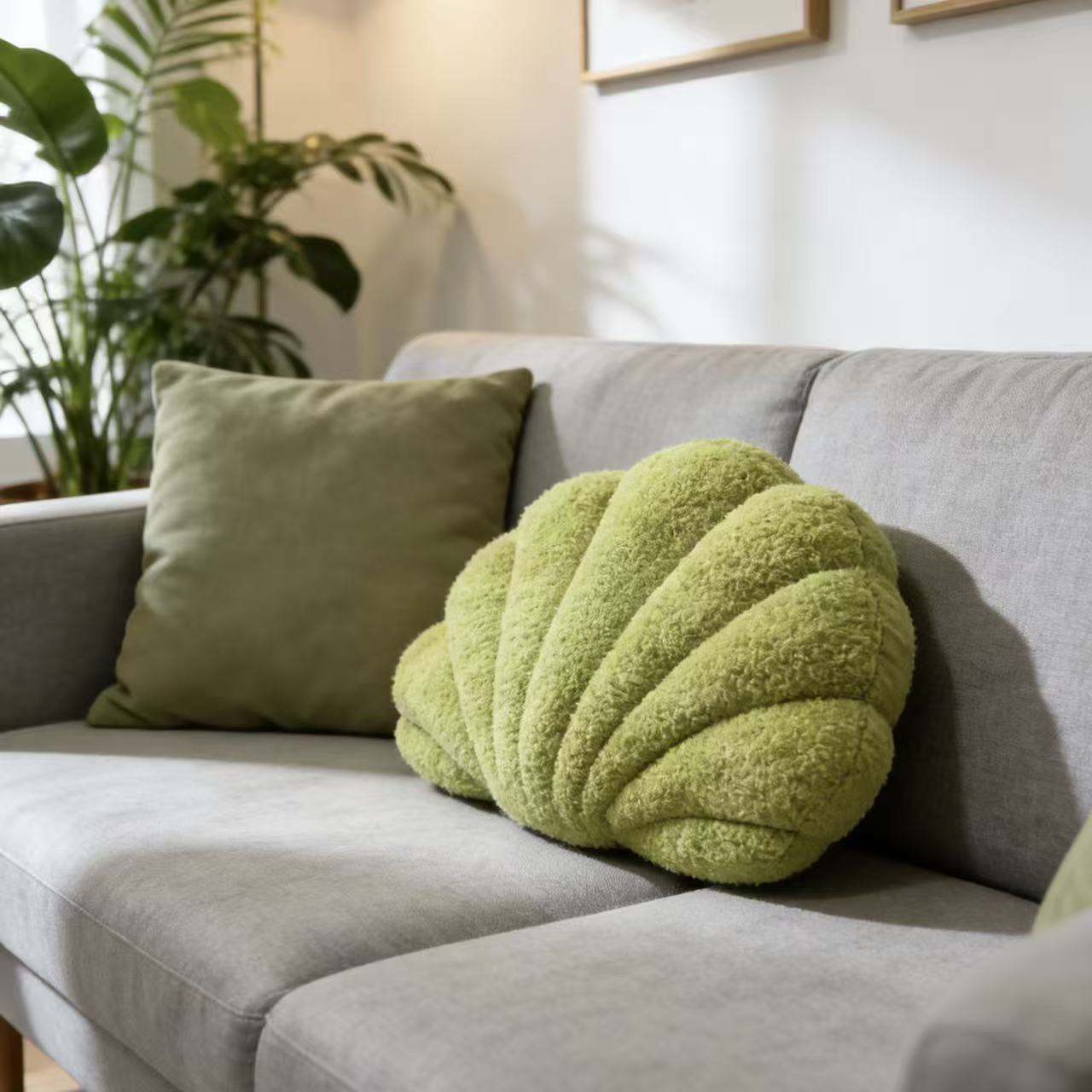 Zhang Yixing's Same Style Plush Shell-Shaped Pillow for Home Aquarium Decoration, Sofa Office Marine Animal Pillow