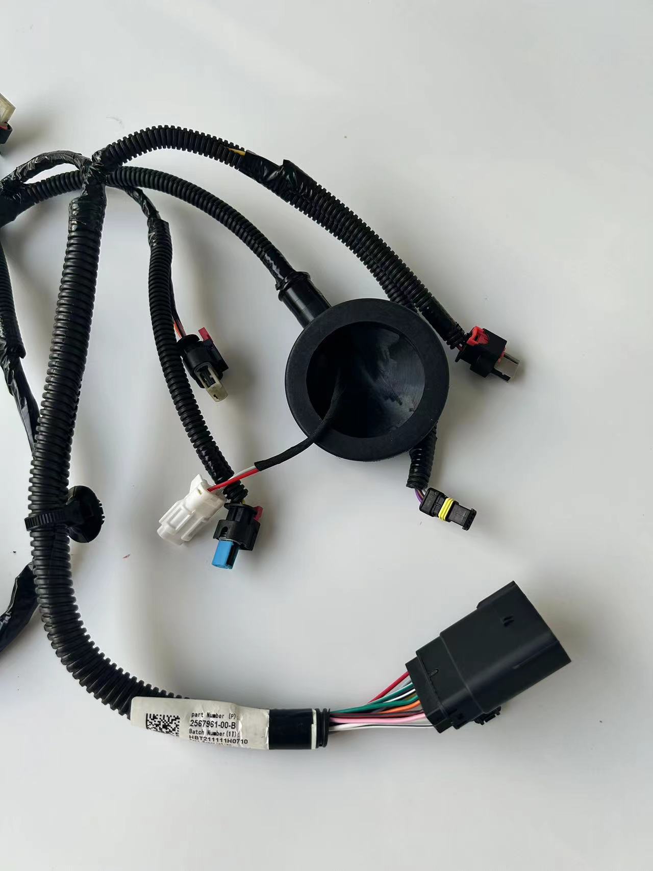 Suitable for Tesla Accessories Model Y Front Gantry Wiring Harness Water Tank Frame Wiring Harness 2567961-00-B