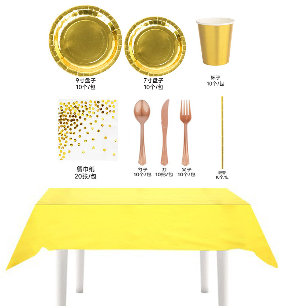 Nuevo set dorado de 9 piezas.