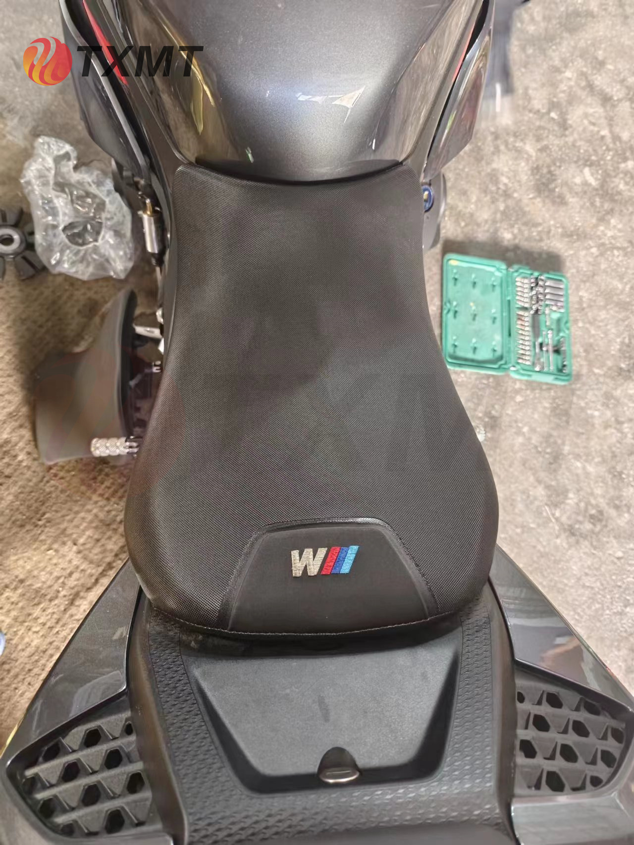 Suitable for BMW S1000RR M1000RR 19-22 modified front seat cushion lower assembly
